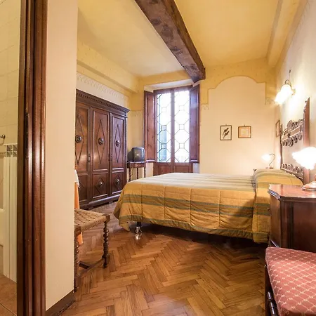 Palazzina Cesira Bed & Breakfast 2*